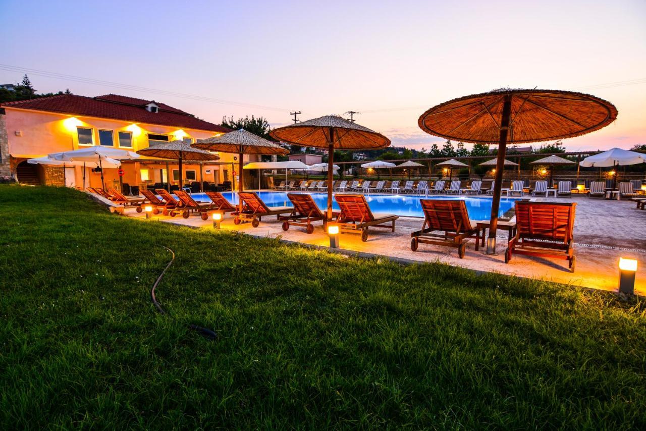 Aqua Mare Resort Melíssion Exterior foto
